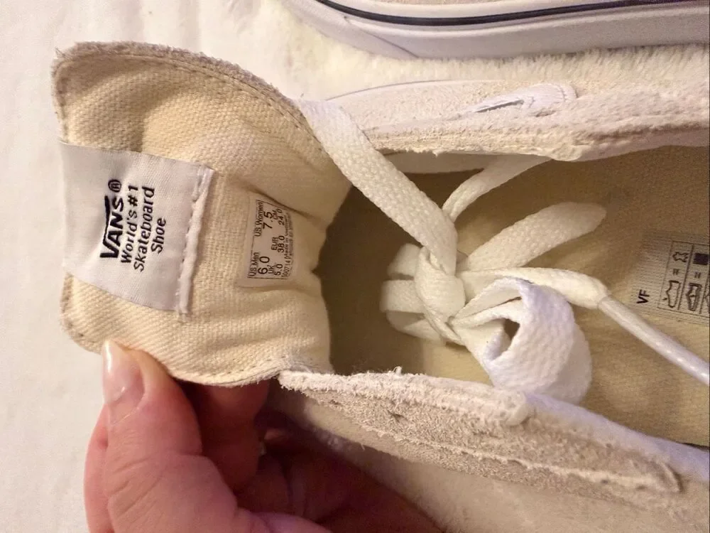 Vans Skate Low White Suede Sneakers Women’s 7.5 Men’s 6 NWTs